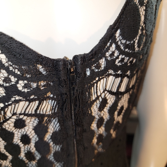 😍 NWOT Mini Black Lace Dress 👗 - Picture 9 of 14
